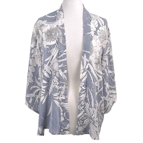 ANTHROPOLOGIE Akemi & Kin Savanah Floral & Stripe Open Front Poly Chiffon Kimono - Picture 4 of 7